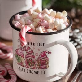 Tasse Vintage Émaillée Noël « On the Nice List » – Mug Métal Décoratif – Cadeau Collector, Décoration de Noel